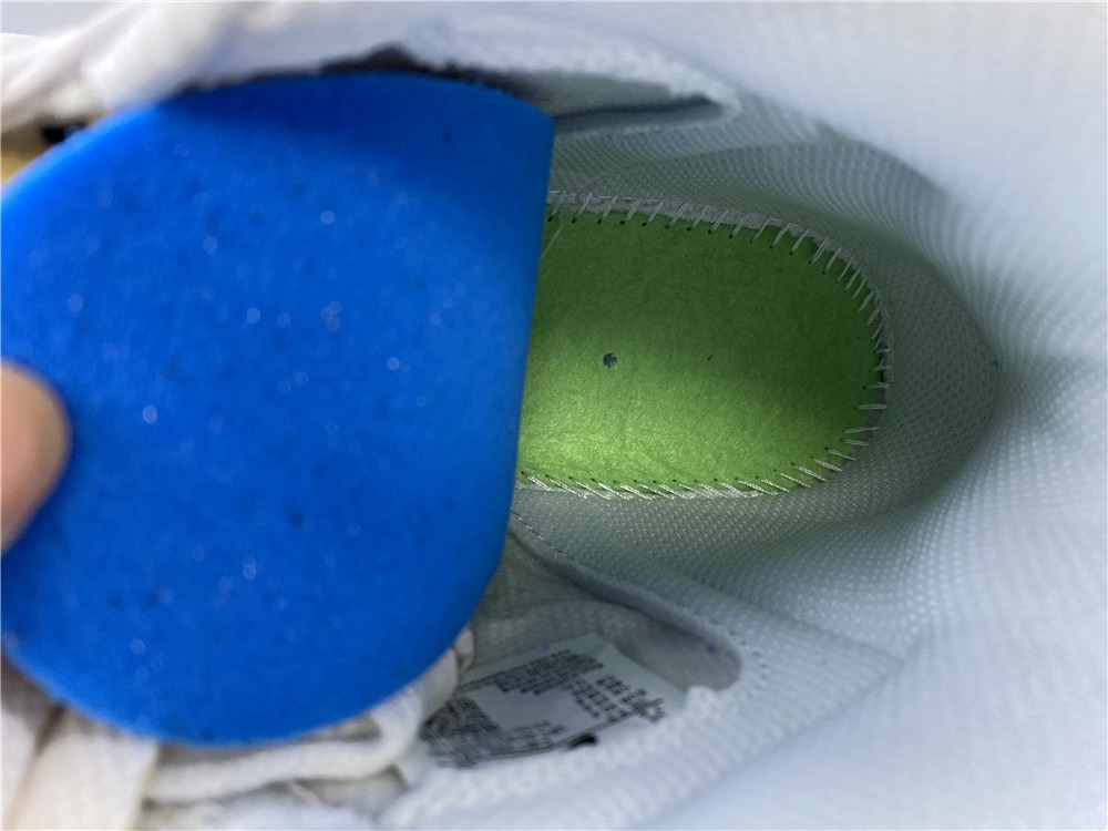 Nike Blazer Mid VNTG 77CW7580-101